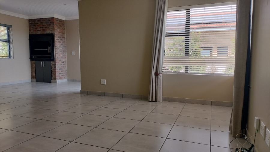 3 Bedroom Property for Sale in Reebok Western Cape
